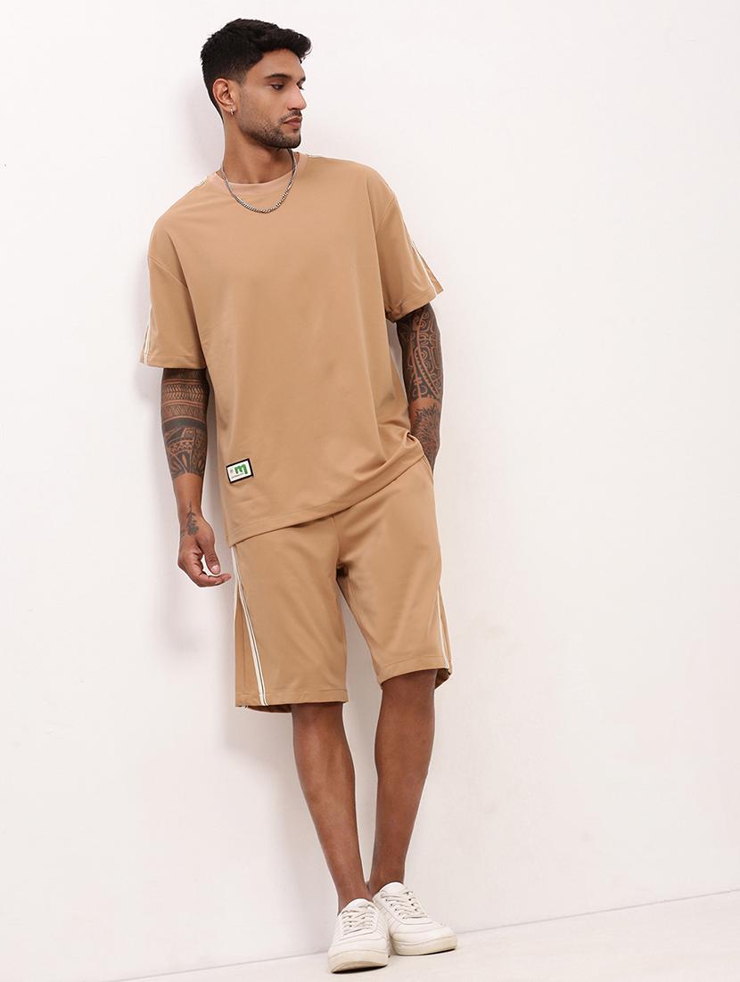 men solid t-shirt & short co-ords set - 21695996 - Standard Image - 4