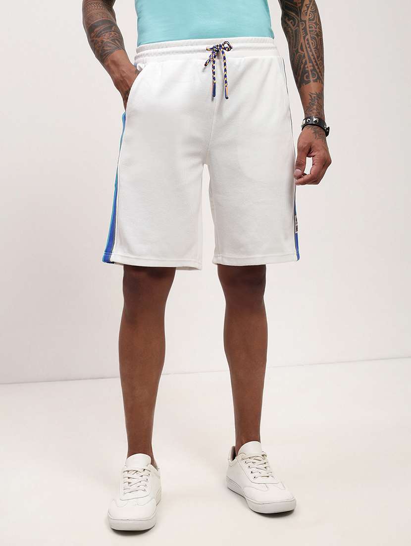 men side taped mid rise regular fit shorts
