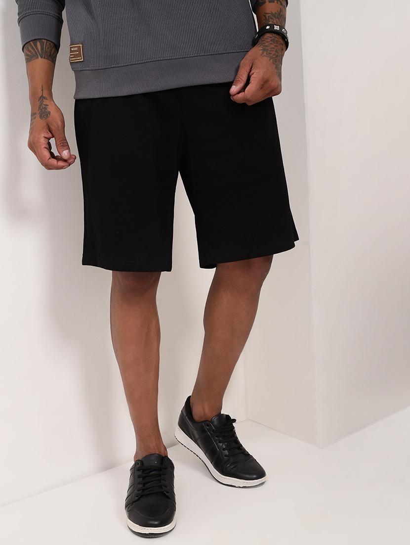 men solid mid rise regular fit shorts - 21696094 - Standard Image - 1