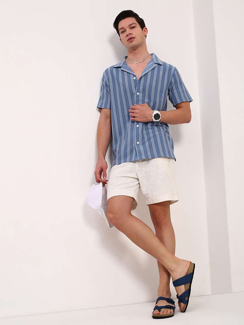 men striped short sleeves casual shirt - 21696307 -  Standard Image - 4