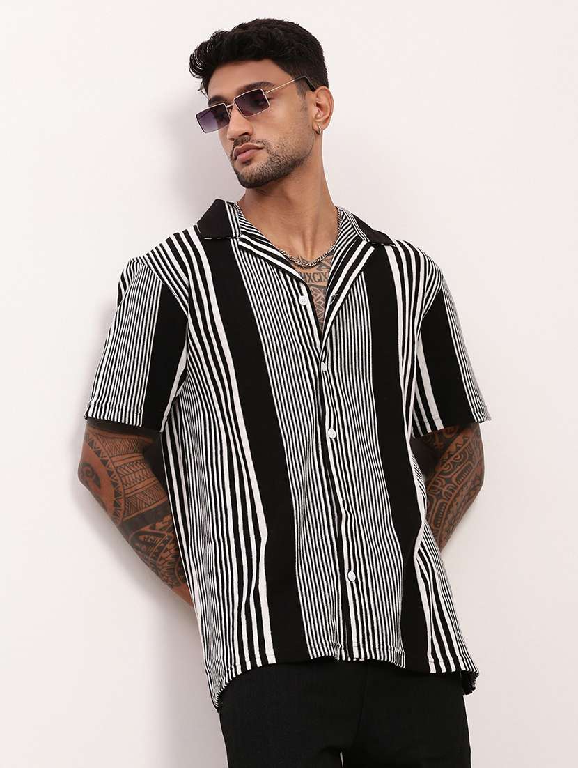 men striped short sleeves casual shirt - 21696313 -  Standard Image - 1