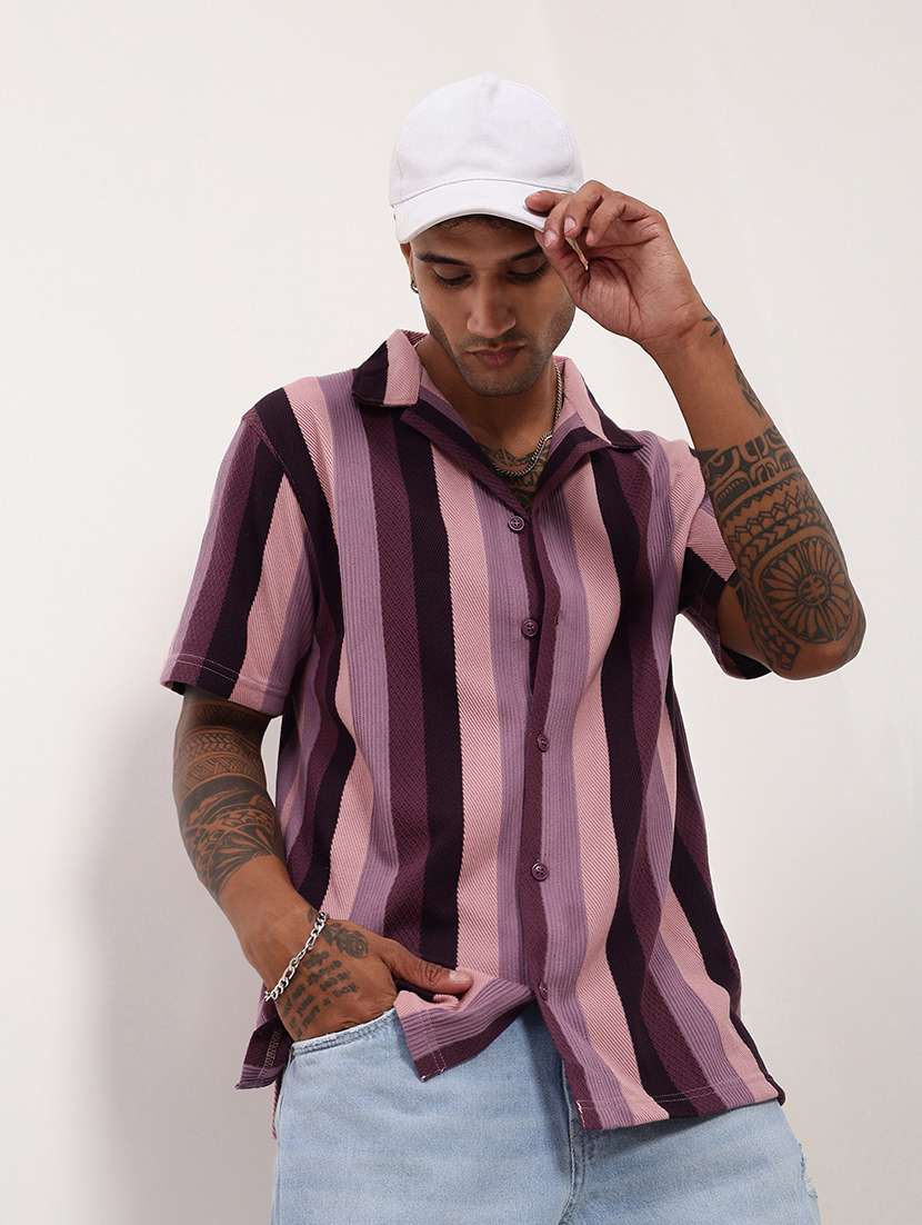 men striped short sleeves casual shirt - 21696318 -  Standard Image - 1