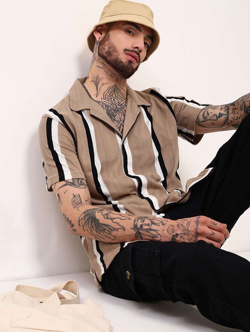 men striped short sleeves casual shirt - 21696322 -  Standard Image - 1