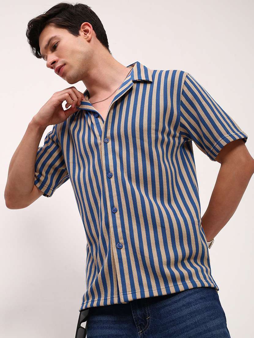 men striped short sleeves casual shirt - 21696330 -  Standard Image - 1