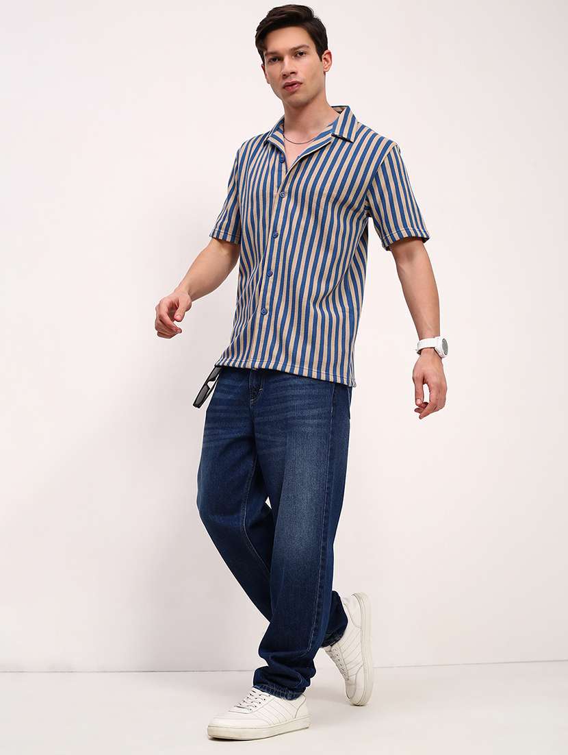 men striped short sleeves casual shirt - 21696330 -  Standard Image - 4