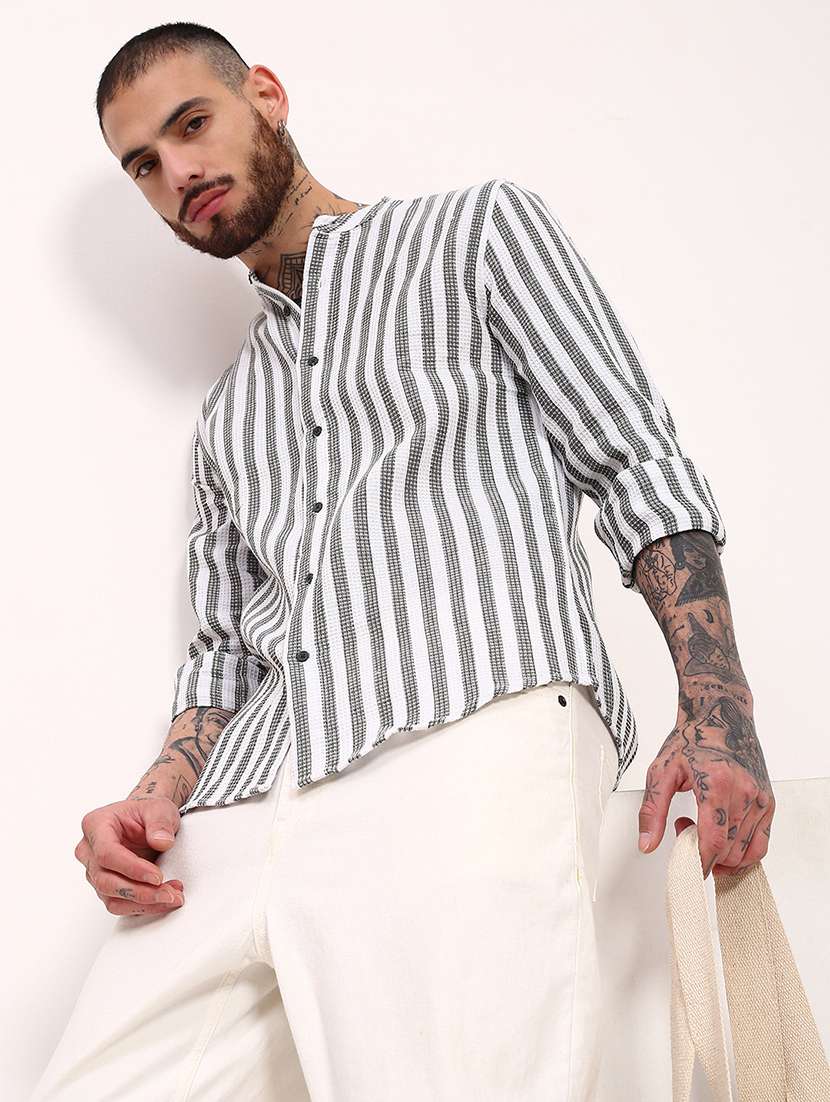men striped long sleeves casual shirt - 21696348 -  Standard Image - 1