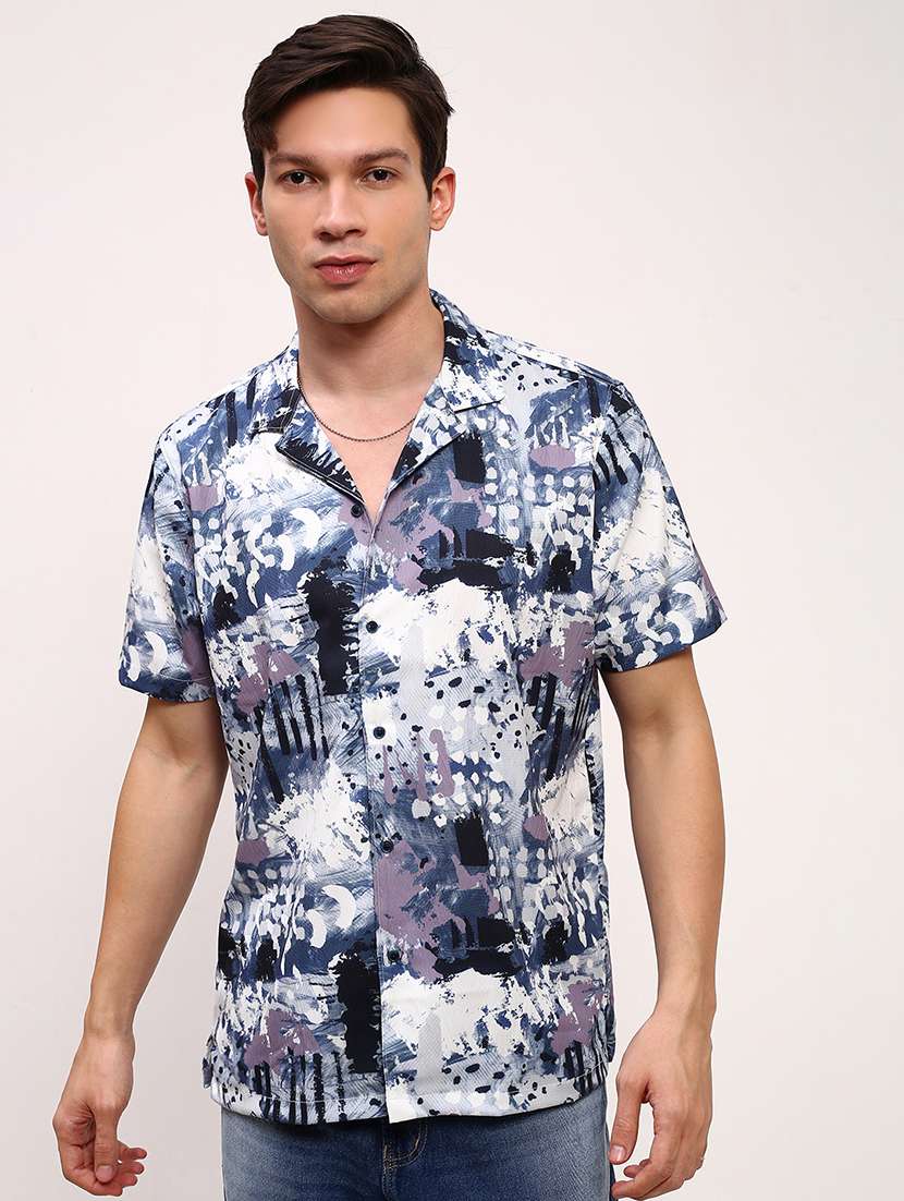 men abstract printed short sleeves casual shirt