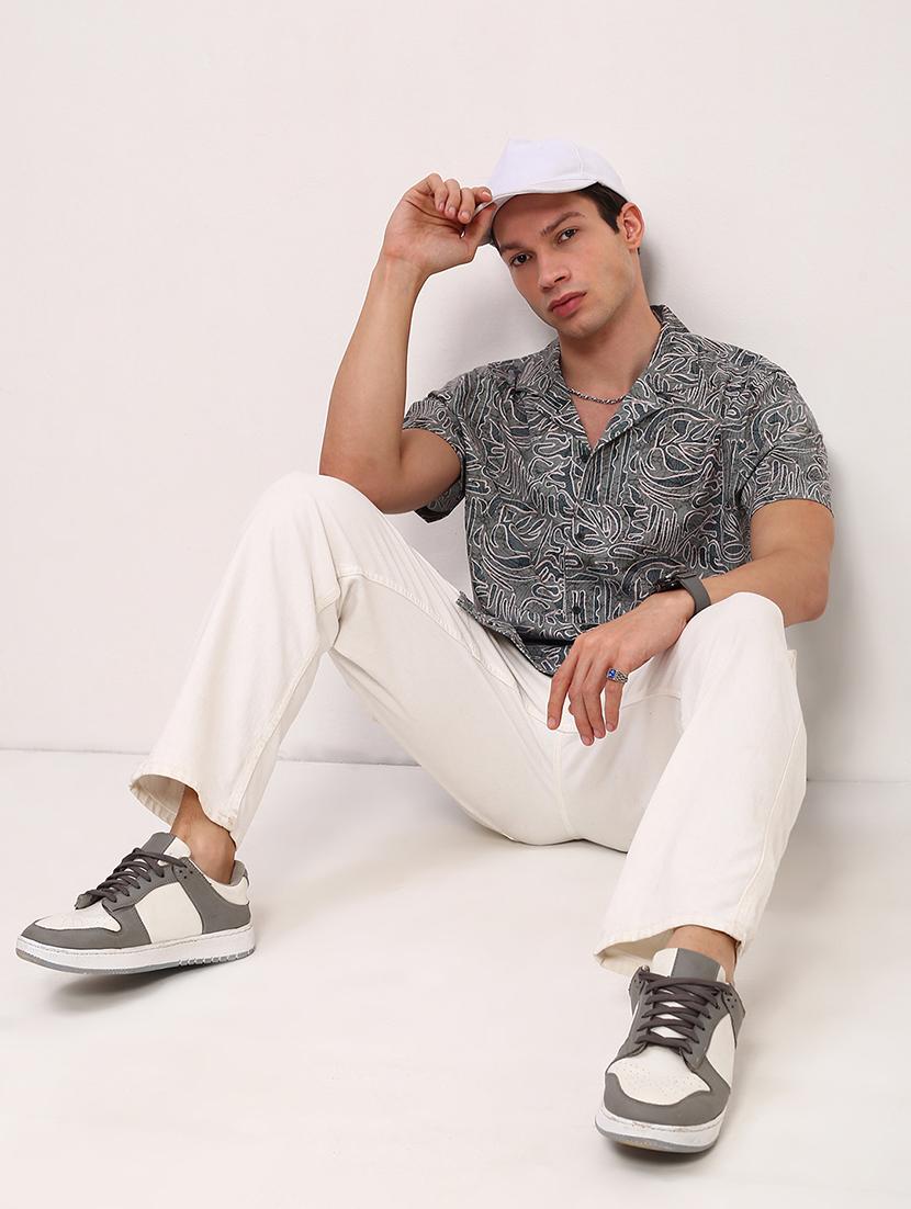 men printed short sleeves casual shirt - 21696373 - Standard Image - 4