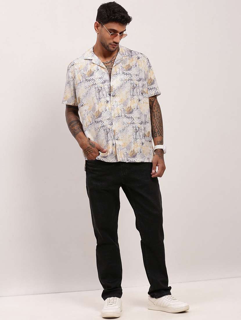 men geometric printed short sleeves casual shirt - 21696396 -  Standard Image - 4
