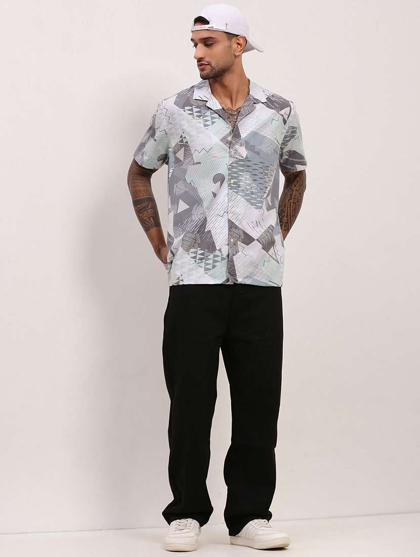 men abstract printed short sleeves casual shirt - 21696398 -  Standard Image - 4