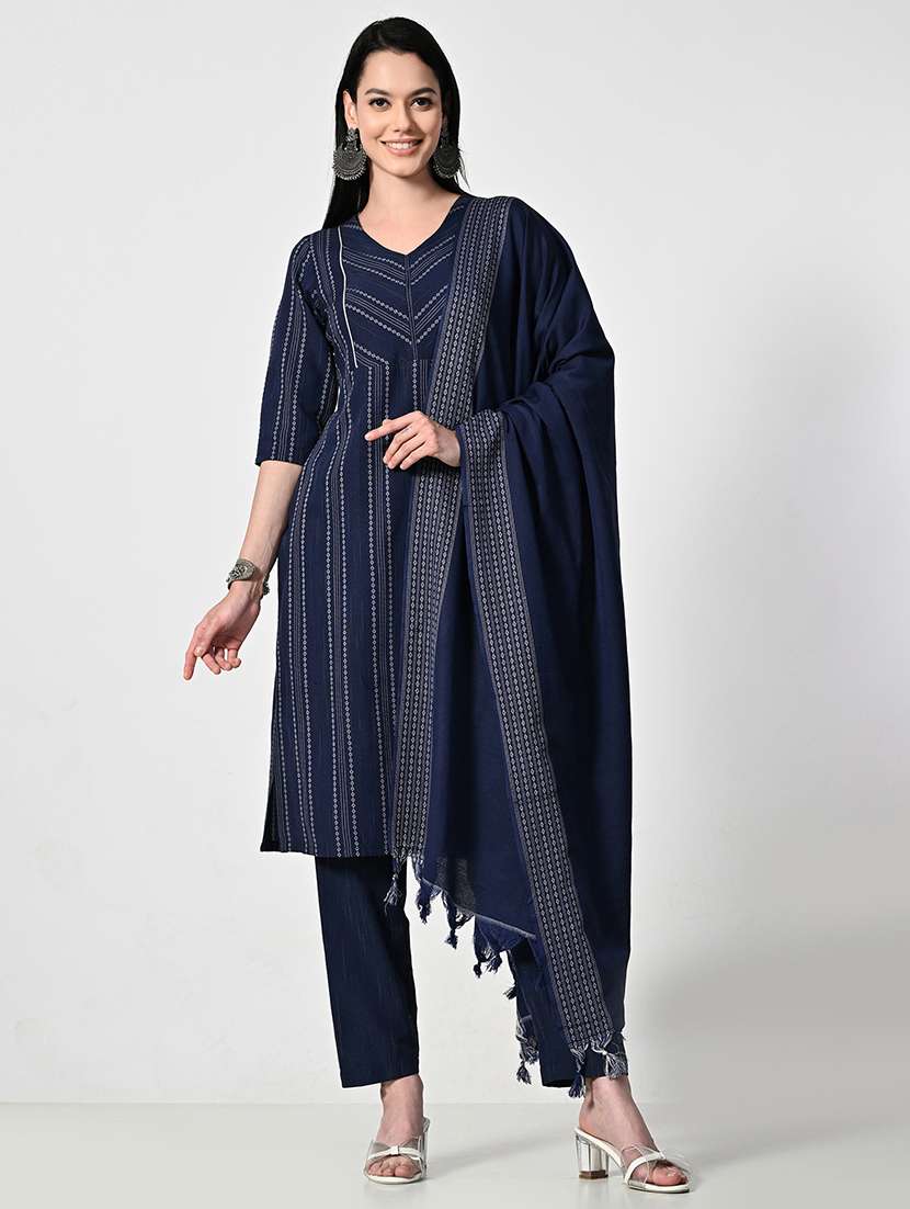 women stripes printed kurta pant set with dupatta