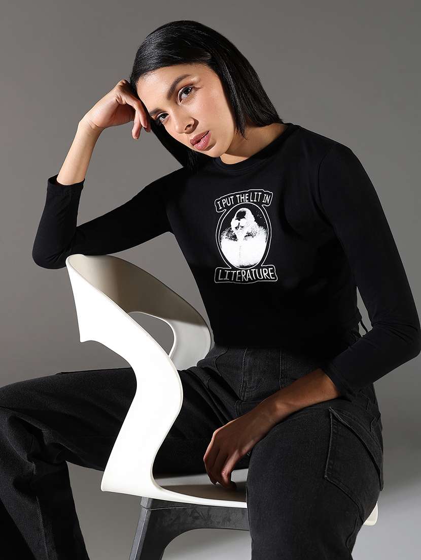 women black graphic print crop t-shirt - 21696494 -  Standard Image - 1
