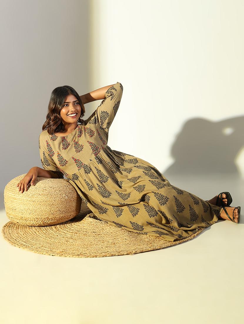women three quarter sleeve anarkali kurta - 21696958 -  Standard Image - 1