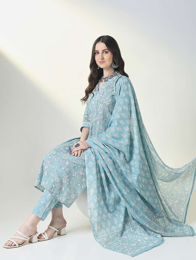 women three quarter sleeve kurta pant with dupatta set - 21697061 -  Standard Image - 1