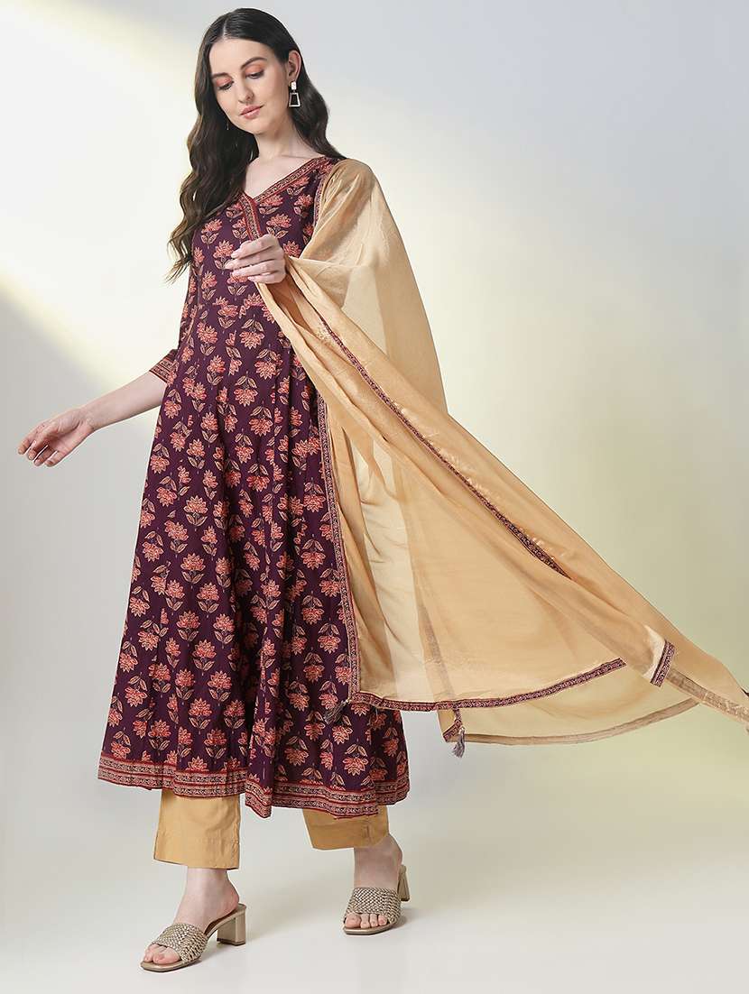 women floral kurta pant set with dupatta - 21697063 -  Standard Image - 1