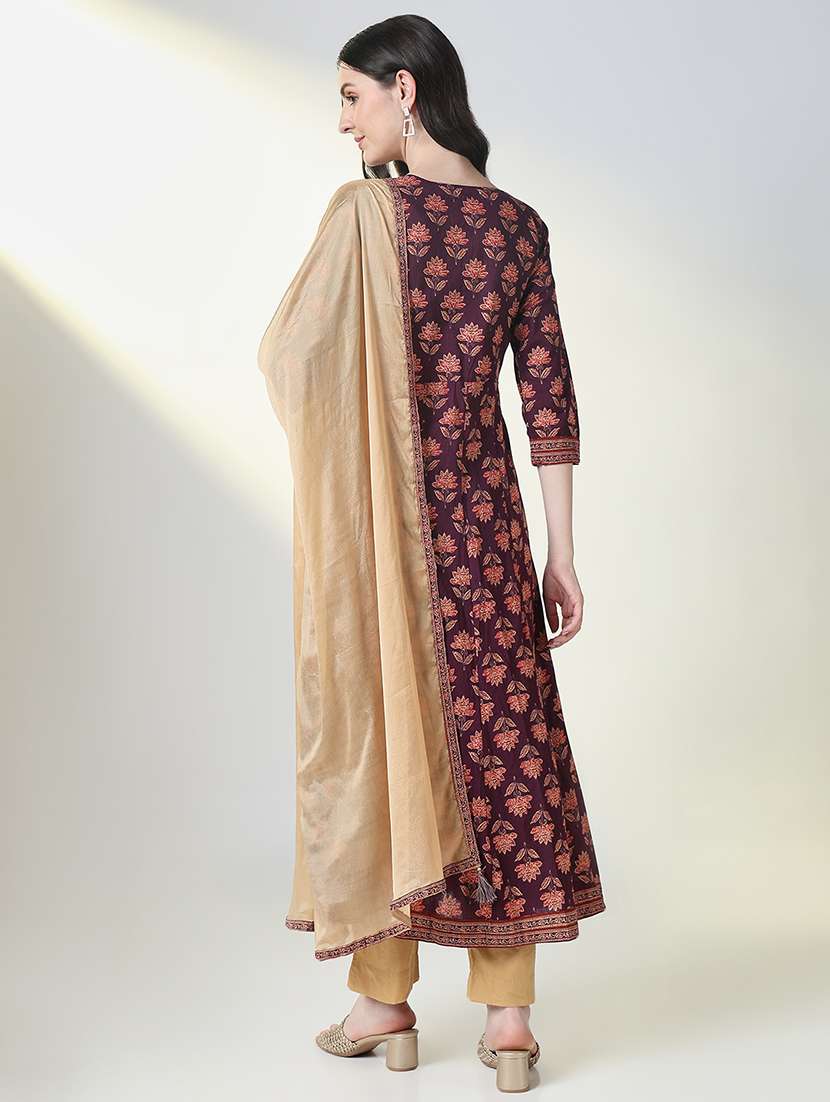 women floral kurta pant set with dupatta - 21697063 -  Standard Image - 4