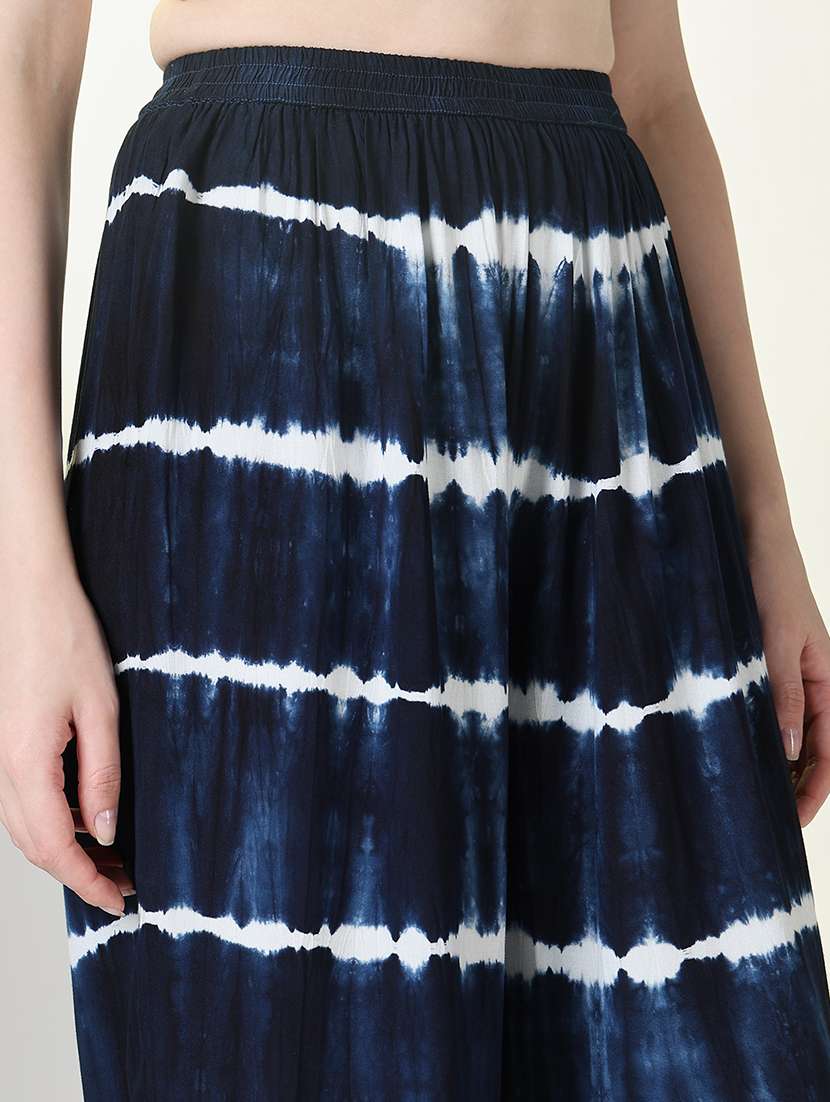 women tie & dye v neck kurta palazzo set - 21697073 -  Standard Image - 6