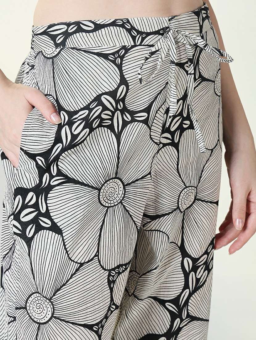 women three quarter sleeve kurta pant with dupatta set - 21697081 -  Standard Image - 6