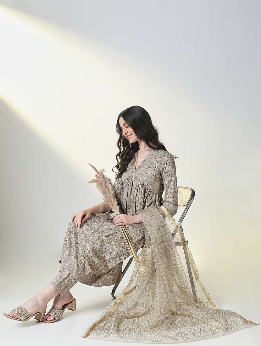women paisley kurta pant set with dupatta - 21697083 -  Standard Image - 1