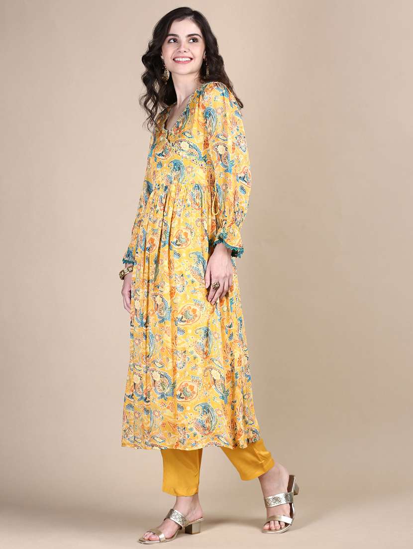 women paisley long sleeve kurta pant with dupatta set - 21697102 -  Standard Image - 1
