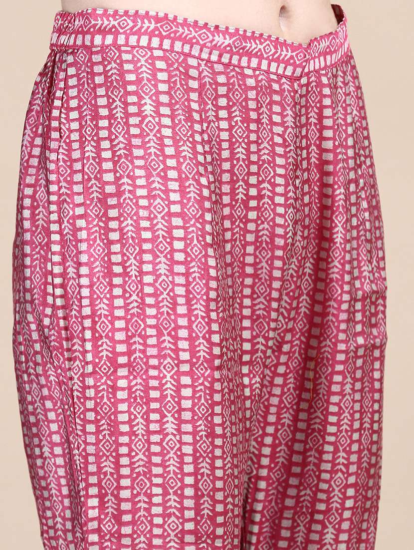 women three quarter sleeve kurta pant with dupatta set - 21697103 -  Standard Image - 6