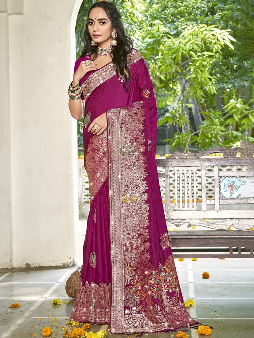 women self design banarasi saree with blouse