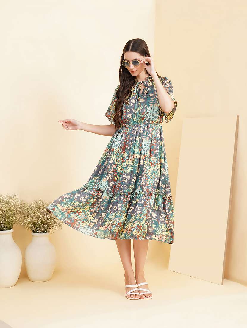 women printed tie up neck tiered dress