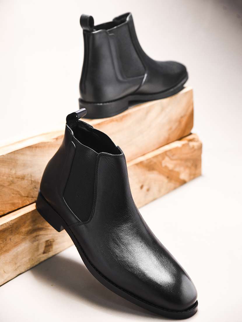 men black slip on boots