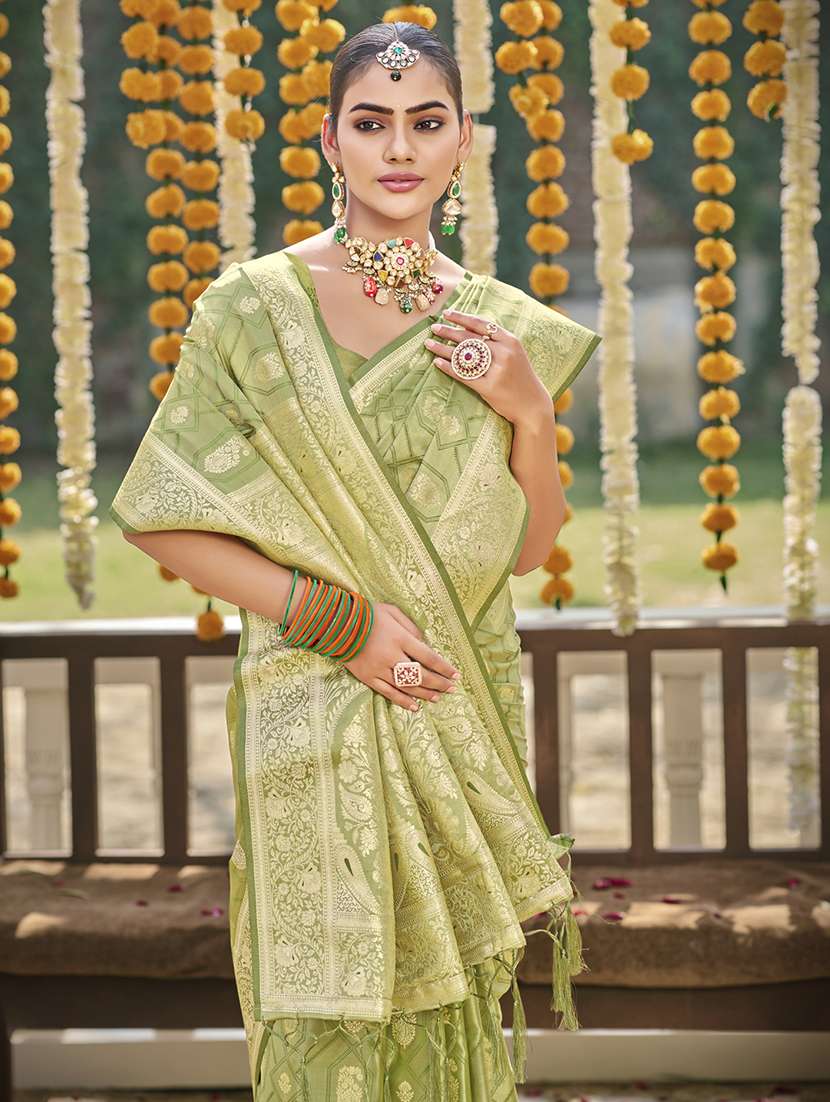 women self design banarasi saree with blouse - 21698230 -  Standard Image - 1