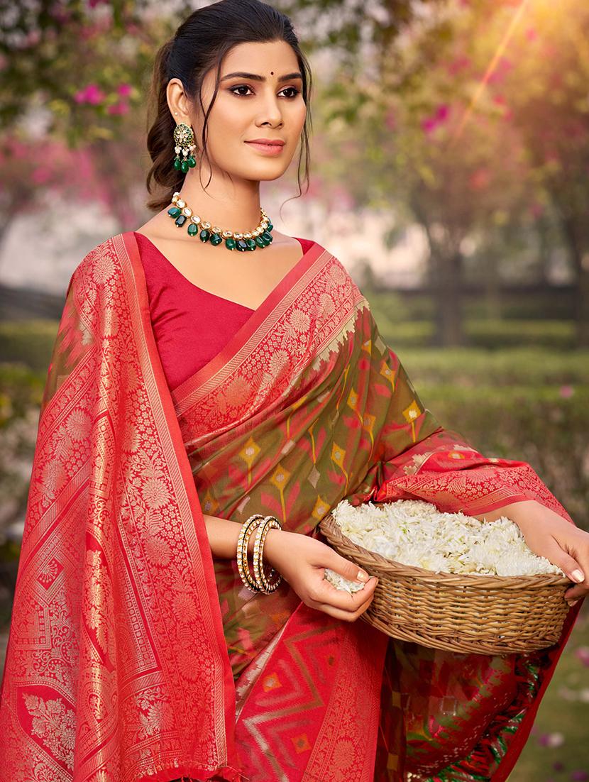 women self design banarasi saree with blouse - 21698302 - Standard Image - 1