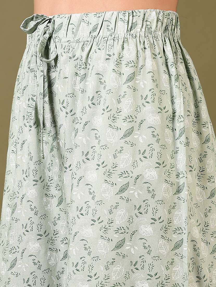 women printed mid rise capri - 21698839 -  Standard Image - 4