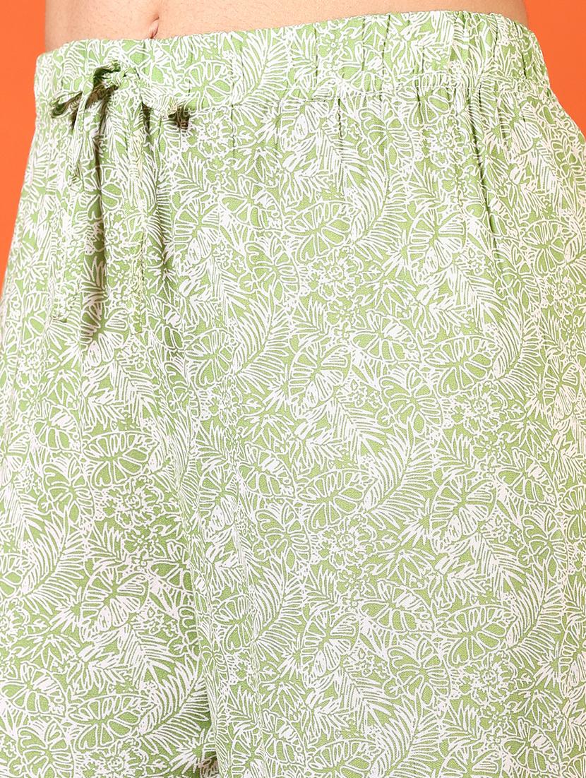 women printed mid rise capri - 21698840 - Standard Image - 4