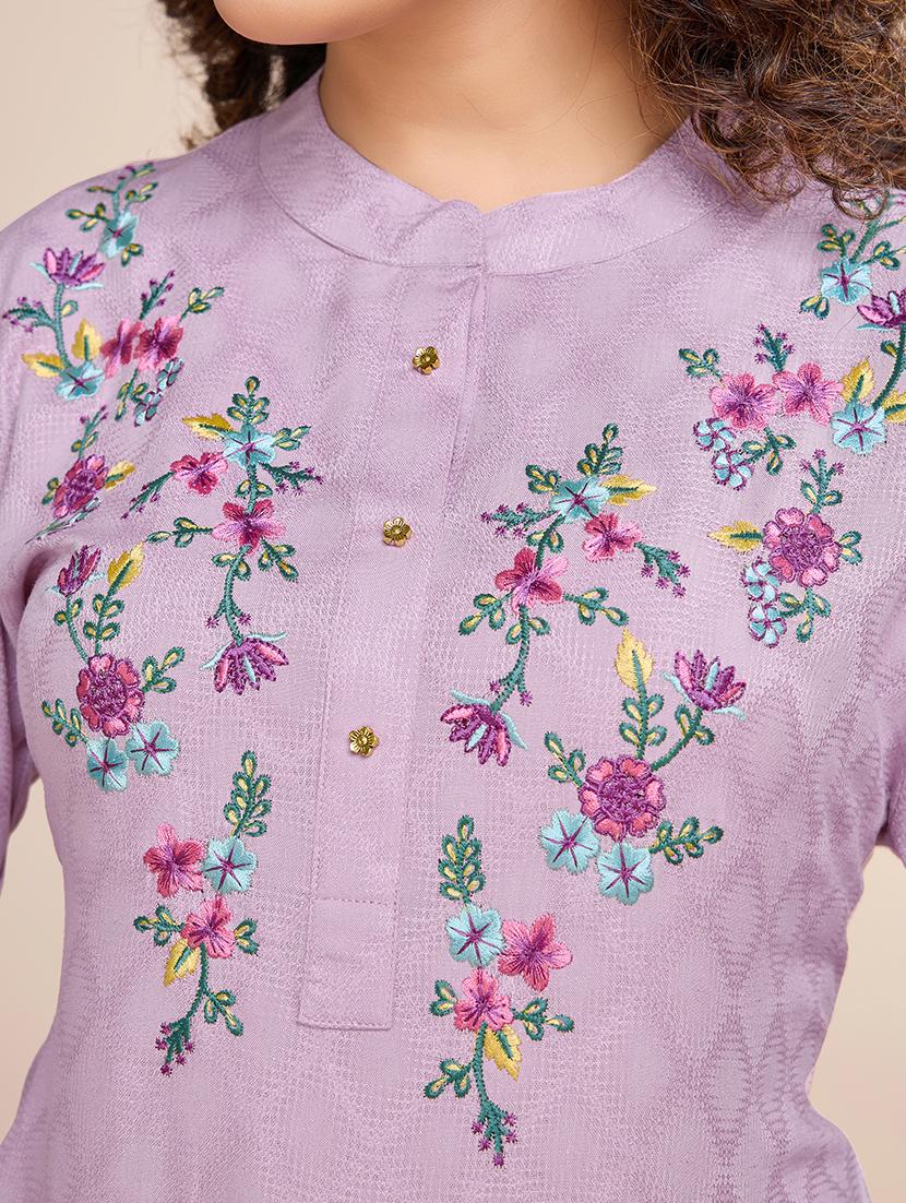 women embroidered three quarter sleeves a-line top - 21699003 - Standard Image - 4