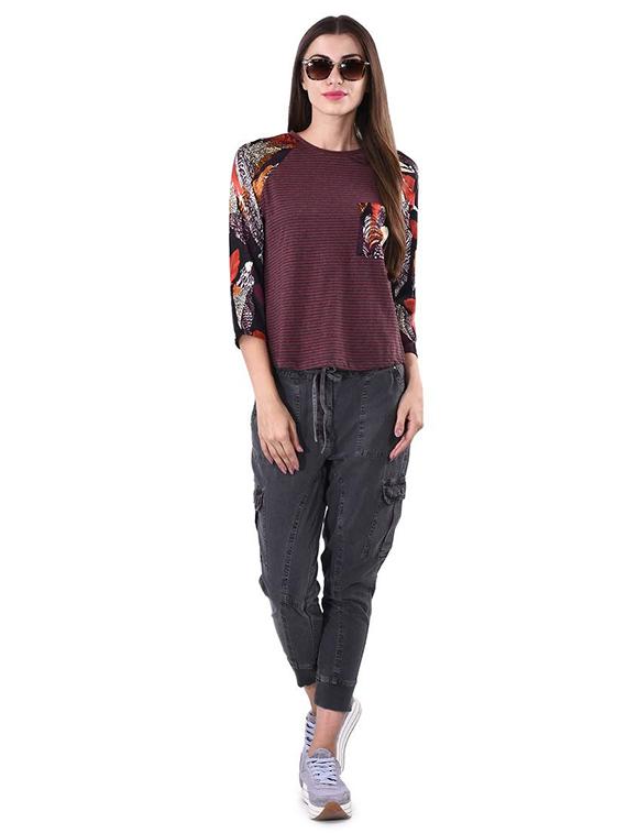 women stripes printed round neck t-shirt - 21699611 - Standard Image - 4