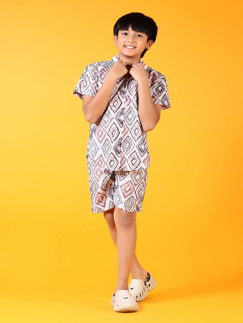 boys printed short sleeve co-ords set - 21699630 - Standard Image - 1