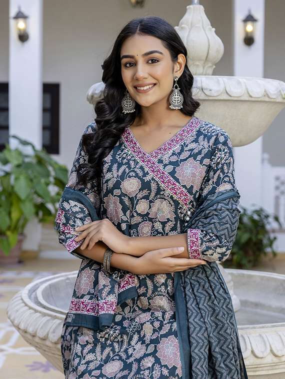 women floral three quarter sleeve suit set - 21700566 -  Standard Image - 4