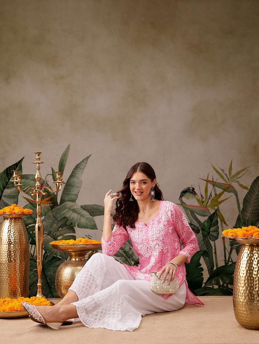 women notch neck chikankari work straight kurti - 21700575 - Standard Image - 4