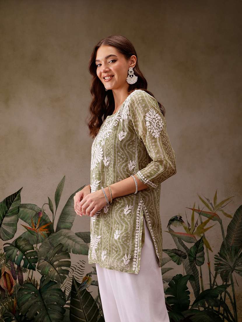 women notch neck chikankari work straight kurti - 21700578 -  Standard Image - 1