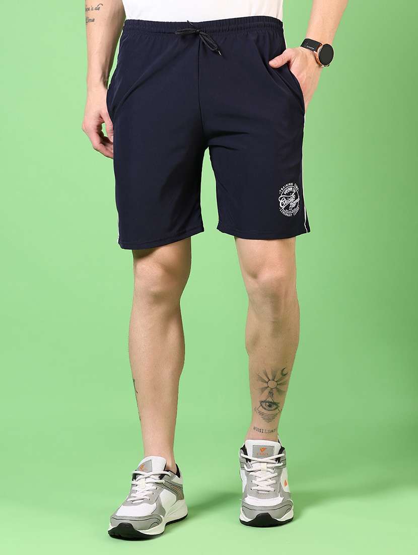 men mid rise placement print shorts
