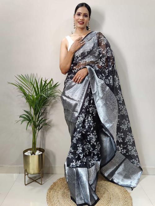 women printed zari bordered saree with blouse - 21703324 - Standard Image - 0