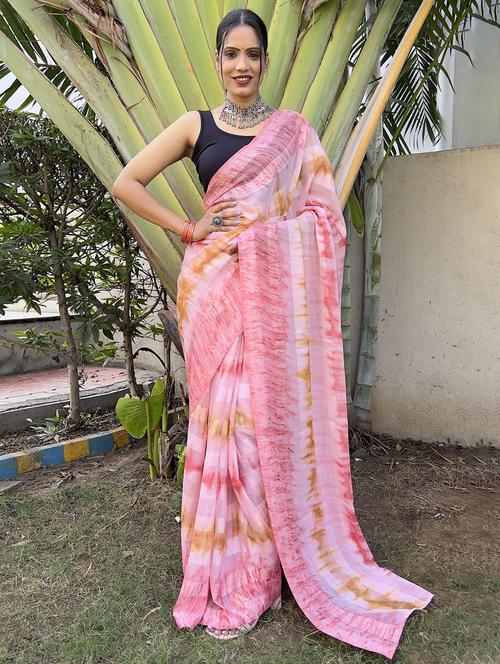 women stripes printed saree with blouse - 21703371 - Standard Image - 0