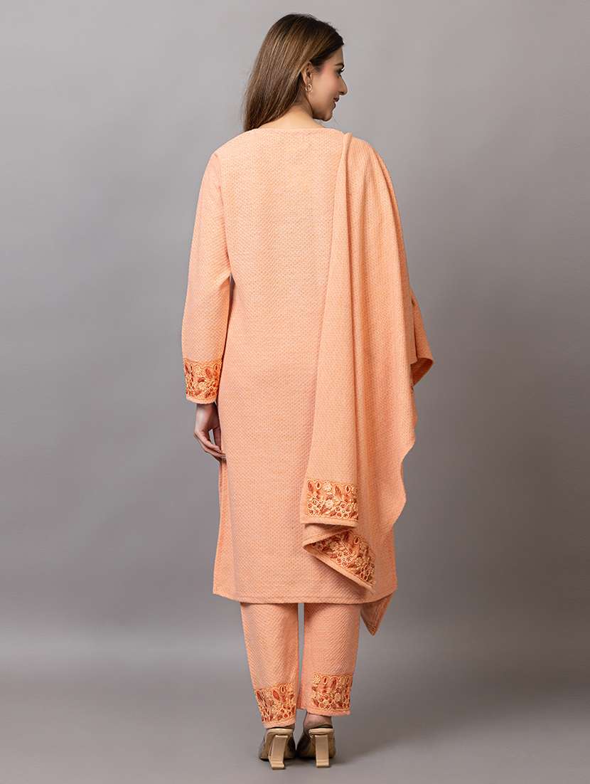 women embroidered round neck suit set - 21703802 -  Standard Image - 4