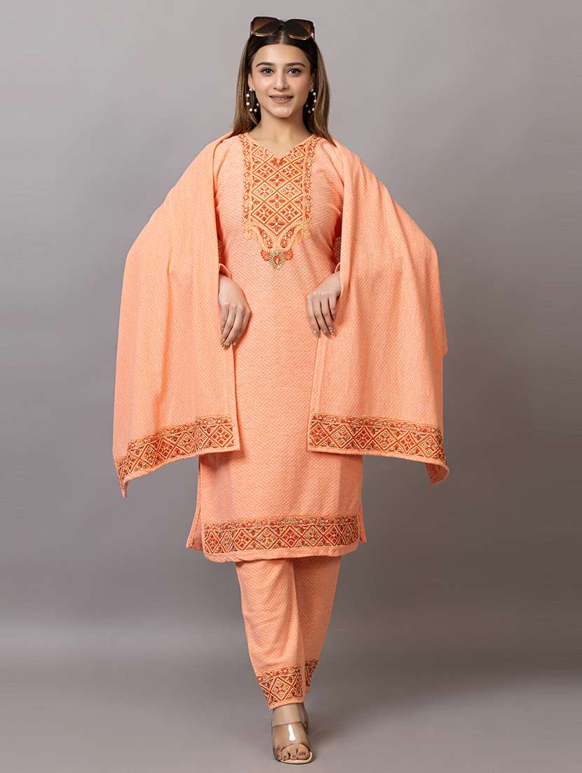 women embroidered v neck suit set - 21703808 -  Standard Image - 1