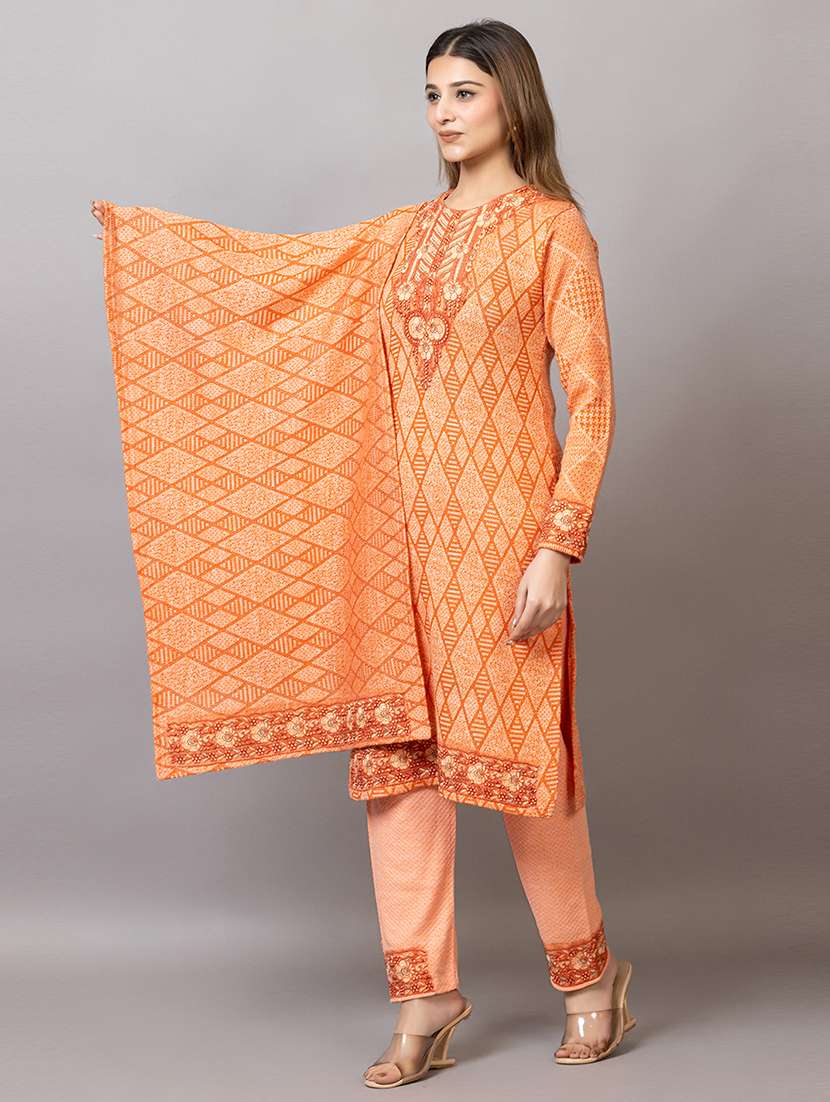 women embroidered round neck suit set - 21703811 -  Standard Image - 1