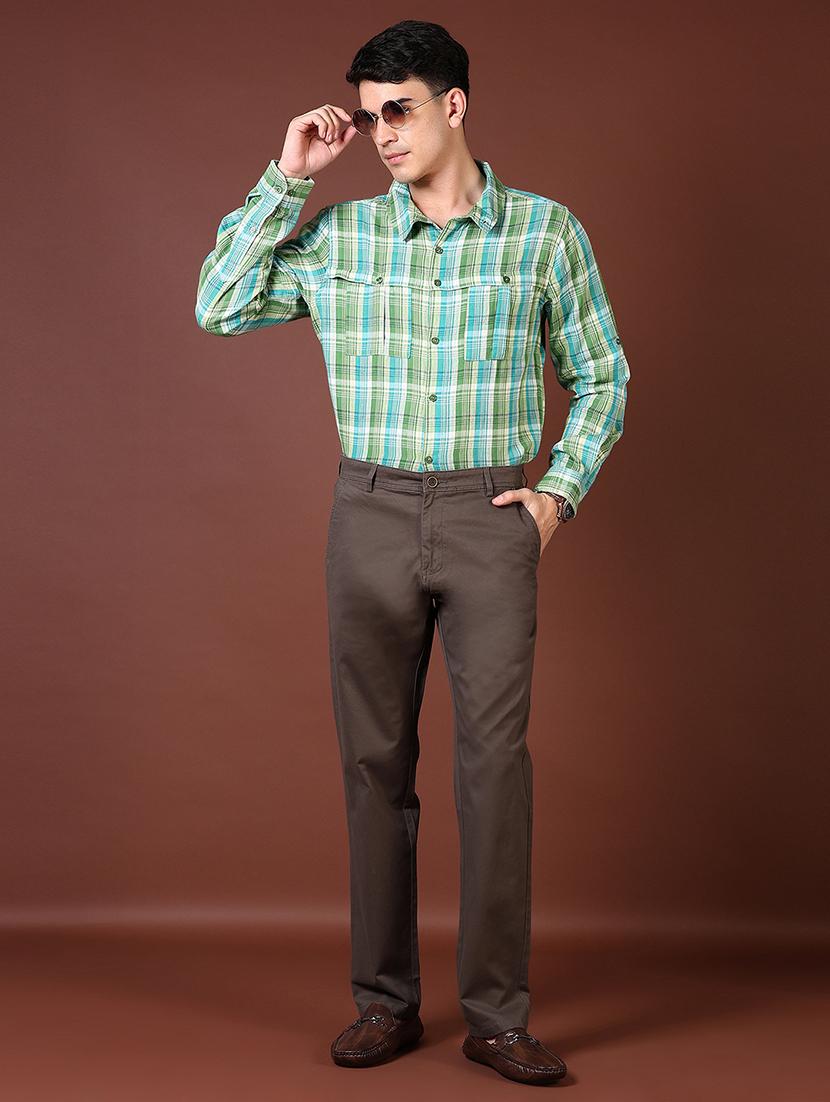 men mid rise solid chinos - 21703848 - Standard Image - 4
