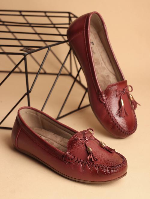 women tassel detailed slip on loafers - 21705407 - Standard Image - 0
