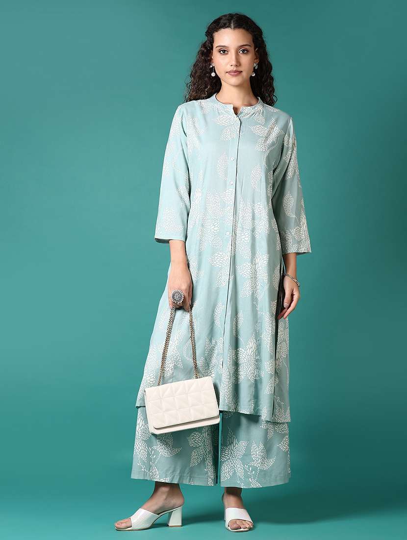women printed mid rise flared palazzo - 21705590 - Standard Image - 4