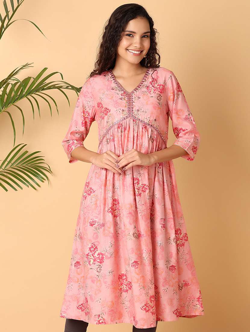 women floral printed v neck flared kurta
