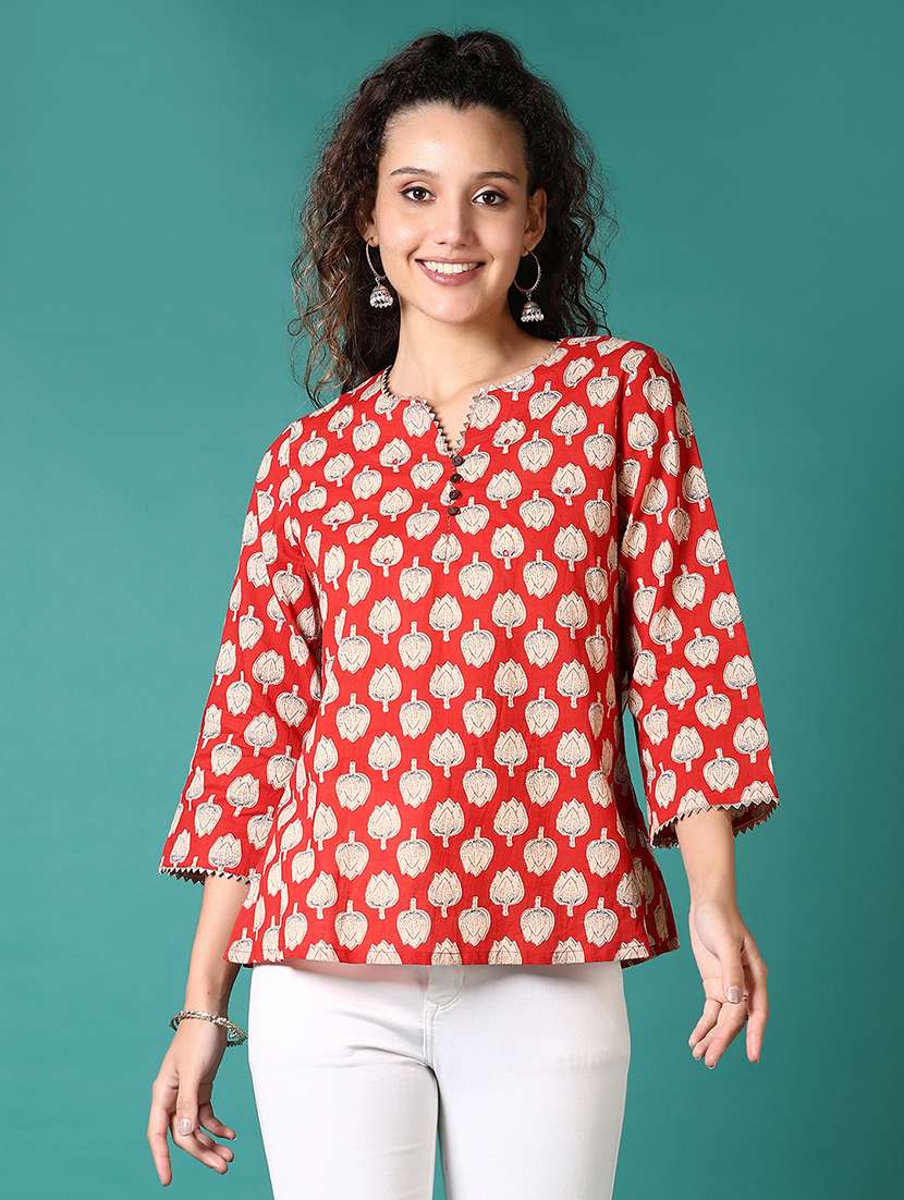 women printed three quarter sleeves short kurti
