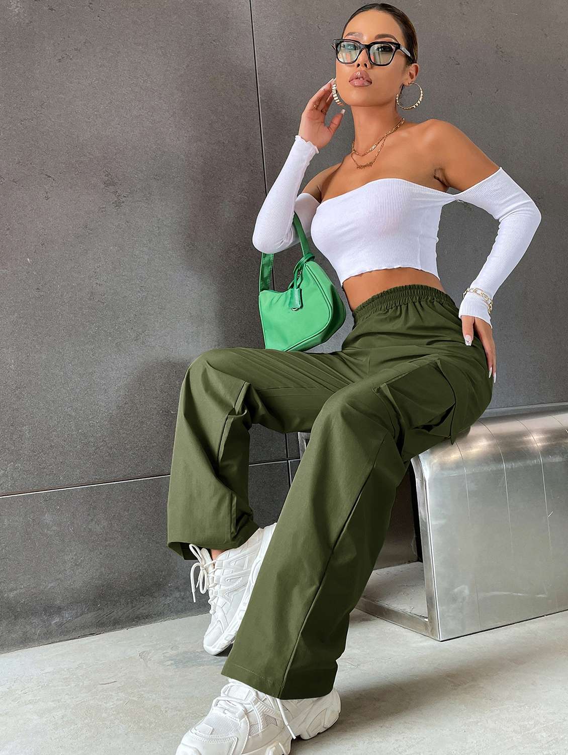 women high rise solid cargo - 21706236 - Standard Image - 4